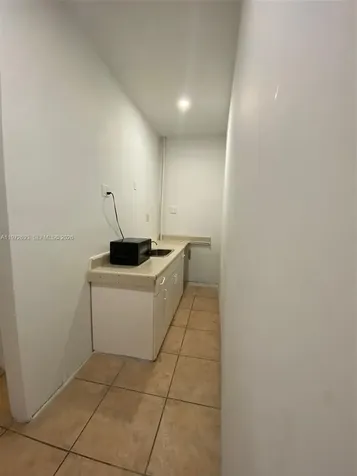 2431 W 80th Street Hialeah FL 33016