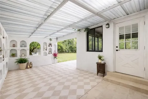 2421 NE 187th Street Miami FL 33180