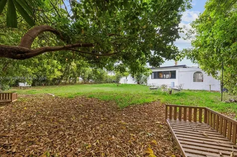 2421 NE 187th Street Miami FL 33180