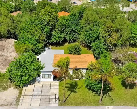2421 NE 187th Street Miami FL 33180