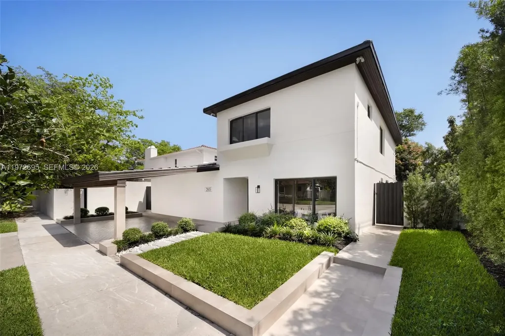 2805 SW 4th Avenue Miami FL 33129