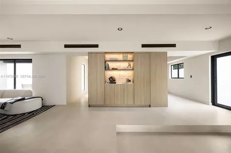 2805 SW 4th Avenue Miami FL 33129