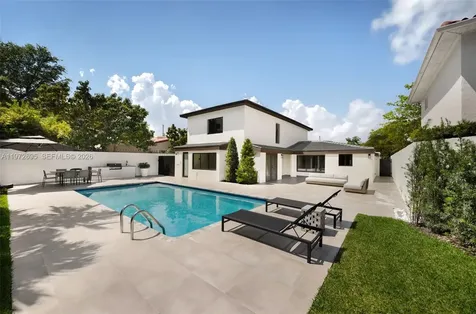 2805 SW 4th Avenue Miami FL 33129