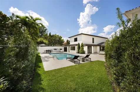 2805 SW 4th Avenue Miami FL 33129