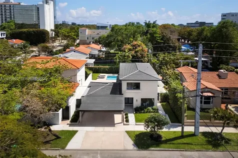 2805 SW 4th Avenue Miami FL 33129