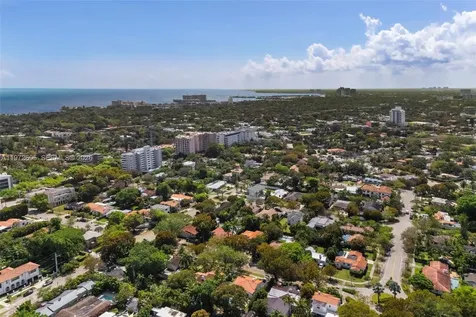 2805 SW 4th Avenue Miami FL 33129