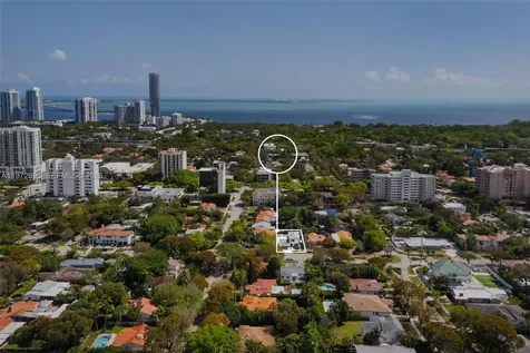 2805 SW 4th Avenue Miami FL 33129