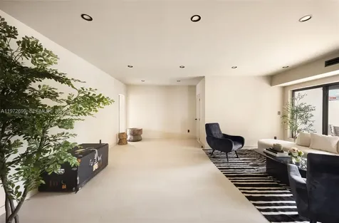 2805 SW 4th Avenue Miami FL 33129