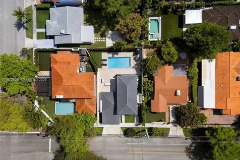 2805 SW 4th Avenue Miami FL 33129