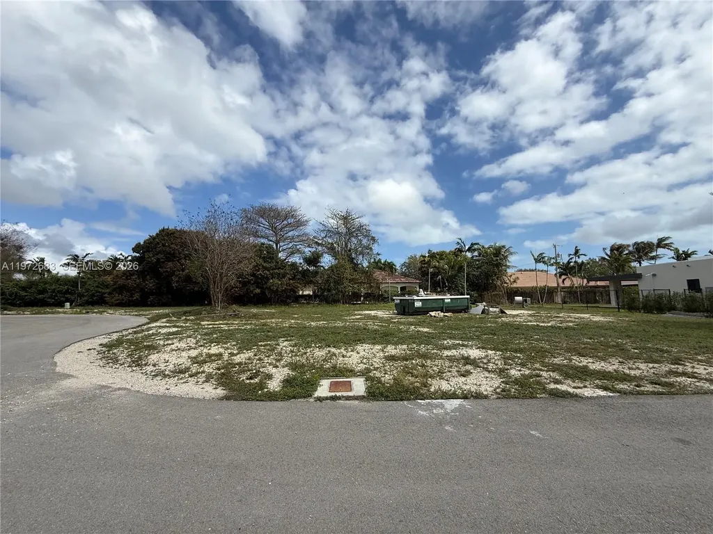 12641 SW 93rd Court Miami FL 33176