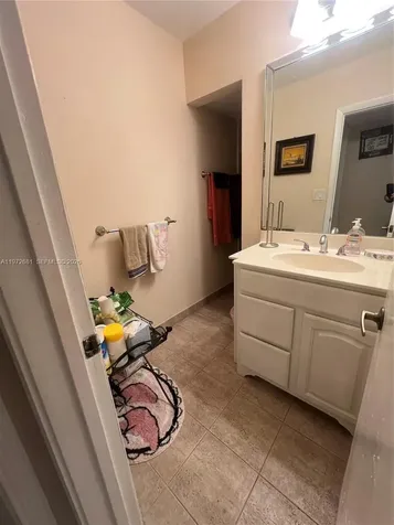 5724 S Bayberry Lane Tamarac FL 33319
