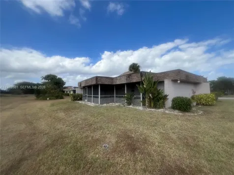 5724 S Bayberry Lane Tamarac FL 33319