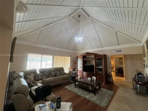 5724 S Bayberry Lane Tamarac FL 33319