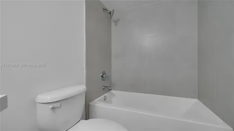 555 NE 34th Street Miami FL 33137