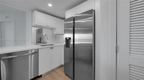 555 NE 34th Street Miami FL 33137