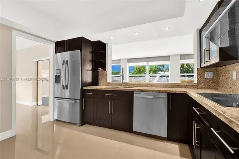5113 Mckinley Street Hollywood FL 33021