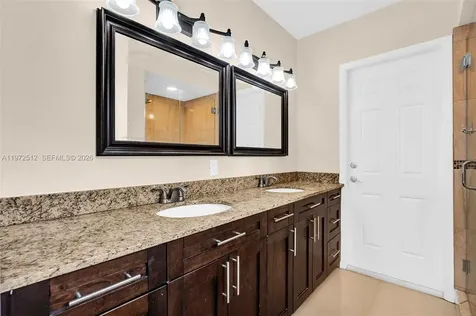 5113 Mckinley Street Hollywood FL 33021