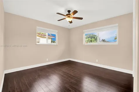 5113 Mckinley Street Hollywood FL 33021