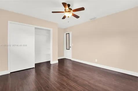 5113 Mckinley Street Hollywood FL 33021