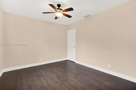 5113 Mckinley Street Hollywood FL 33021