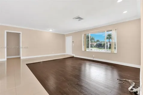 5113 Mckinley Street Hollywood FL 33021