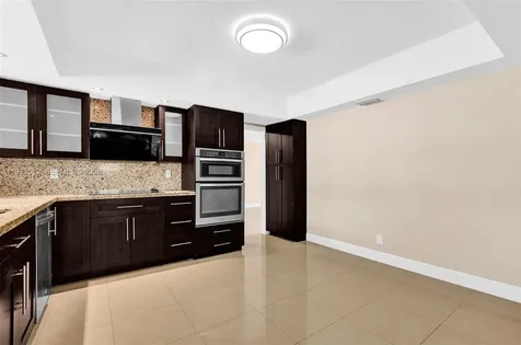 5113 Mckinley Street Hollywood FL 33021
