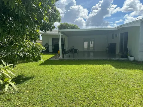 1720 SW 87th Avenue Miami FL 33165