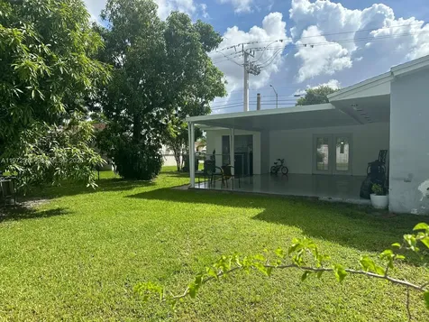 1720 SW 87th Avenue Miami FL 33165