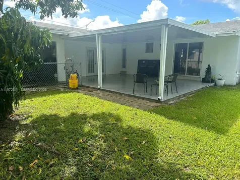 1720 SW 87th Avenue Miami FL 33165