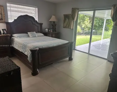 1720 SW 87th Avenue Miami FL 33165