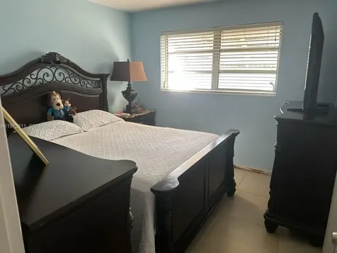 1720 SW 87th Avenue Miami FL 33165