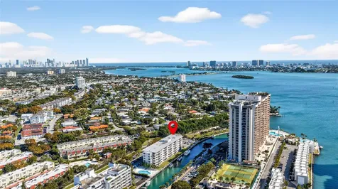 1750 NE 115th Street Miami FL 33181