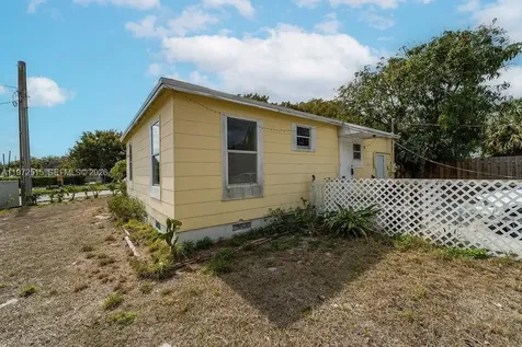 803 36th Street West Palm Beach FL 33407