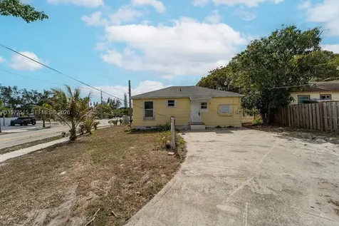 803 36th Street West Palm Beach FL 33407