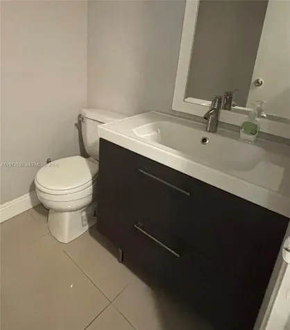 400 Commodore Plantation FL 33325