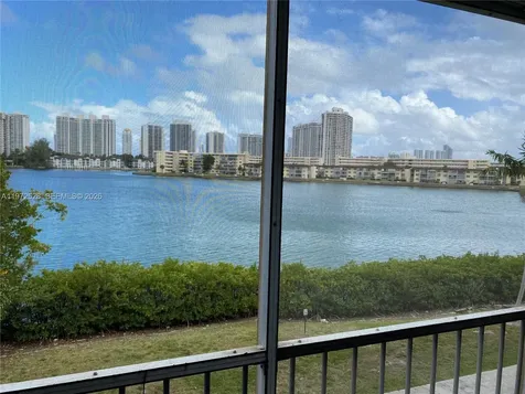 2861 Leonard Drive Aventura FL 33160