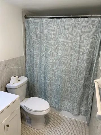 2861 Leonard Drive Aventura FL 33160