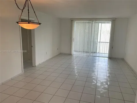 2861 Leonard Drive Aventura FL 33160