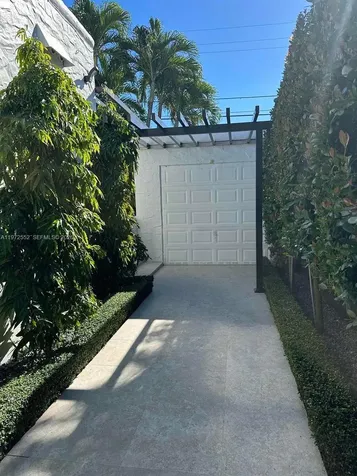 5648 SW 5th Terrace Miami FL 33134