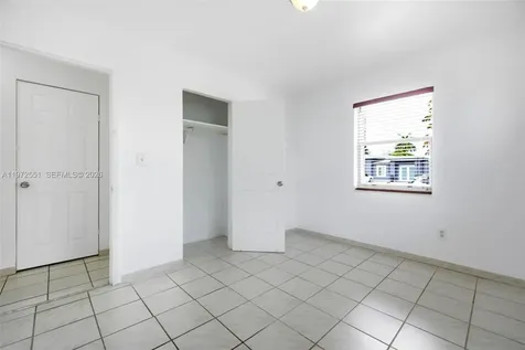 10720 SW 55th Terrace Miami FL 33165