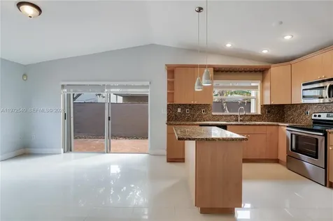 10523 SW 161st Place Miami FL 33196
