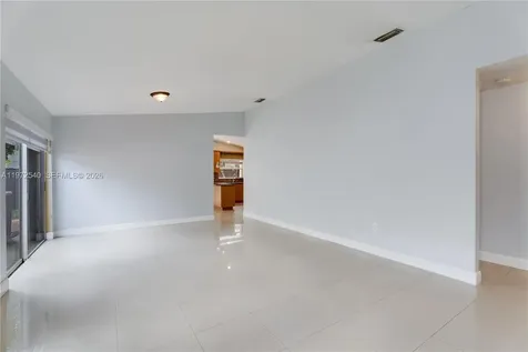 10523 SW 161st Place Miami FL 33196