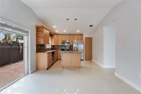 10523 SW 161st Place Miami FL 33196