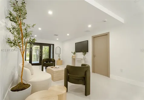 1221 Biarritz Drive Miami Beach FL 33141