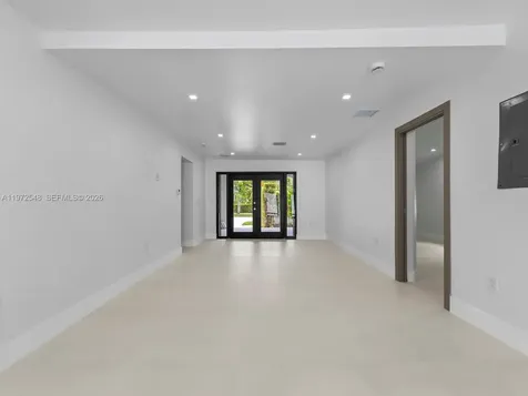 1221 Biarritz Drive Miami Beach FL 33141