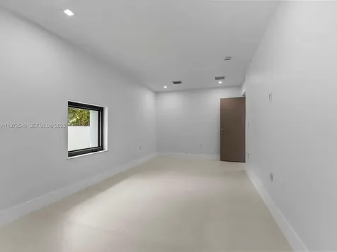 1221 Biarritz Drive Miami Beach FL 33141