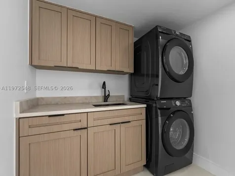 1221 Biarritz Drive Miami Beach FL 33141