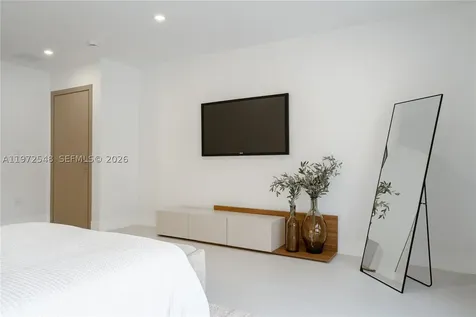 1221 Biarritz Drive Miami Beach FL 33141