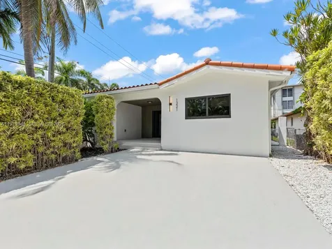 1221 Biarritz Drive Miami Beach FL 33141