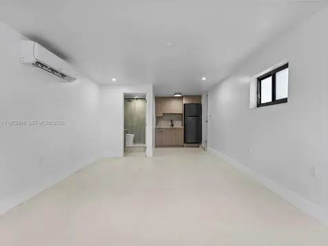 1221 Biarritz Drive Miami Beach FL 33141